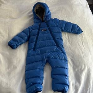Patagonia baby Hi-loft down sweater bunting